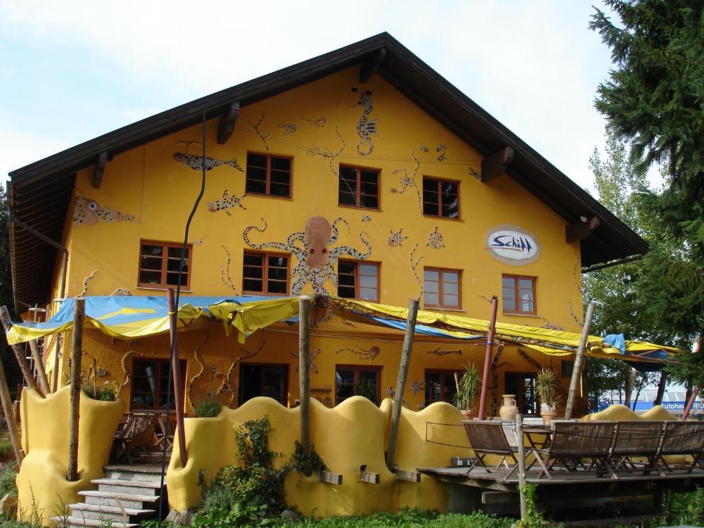 Schiff Bihlerdorf - Hostel Екстер'єр фото