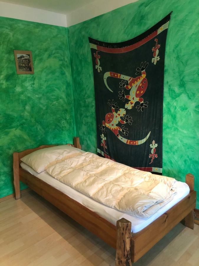 Schiff Bihlerdorf - Hostel Екстер'єр фото