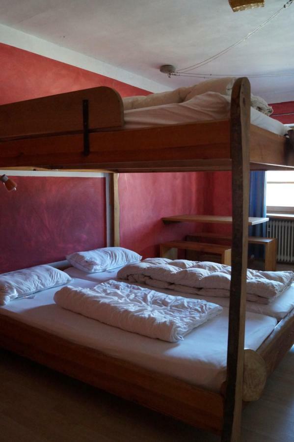 Schiff Bihlerdorf - Hostel Екстер'єр фото