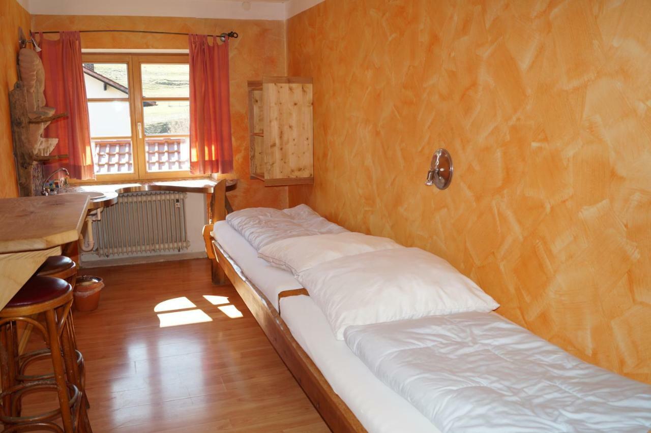 Schiff Bihlerdorf - Hostel Екстер'єр фото