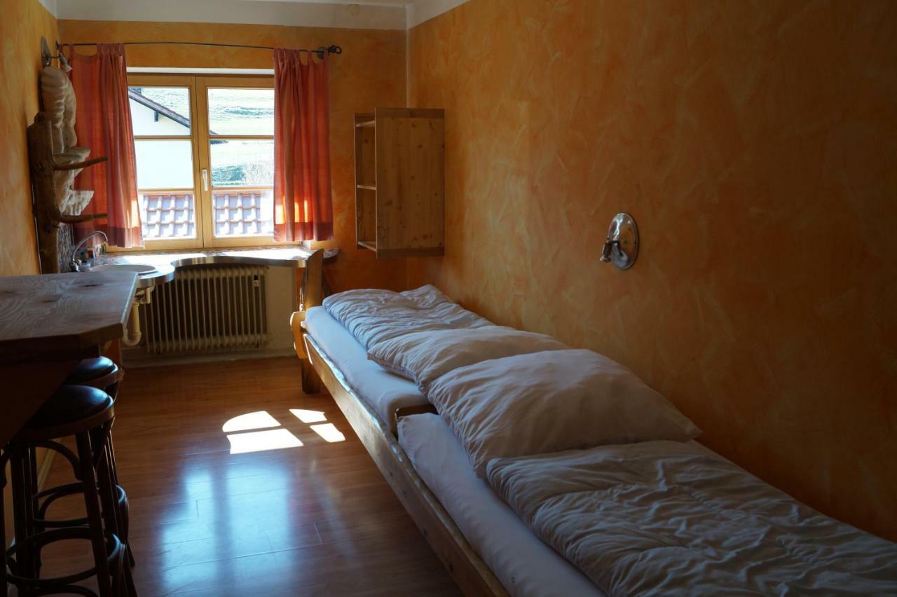 Schiff Bihlerdorf - Hostel Екстер'єр фото