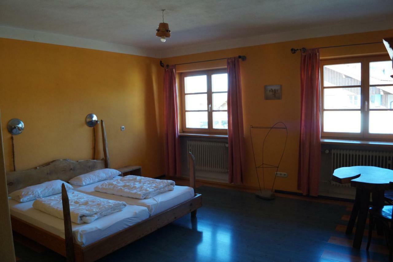 Schiff Bihlerdorf - Hostel Екстер'єр фото
