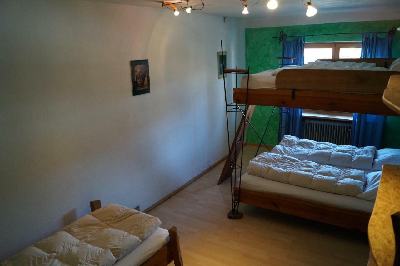 Schiff Bihlerdorf - Hostel Екстер'єр фото