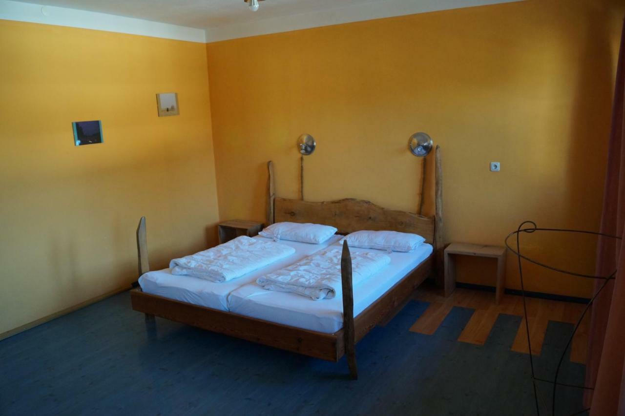 Schiff Bihlerdorf - Hostel Екстер'єр фото